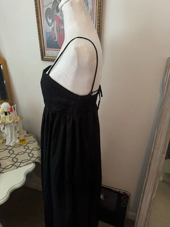 Black Spaghetti Strap Maxi Dress - Picture 3 of 5